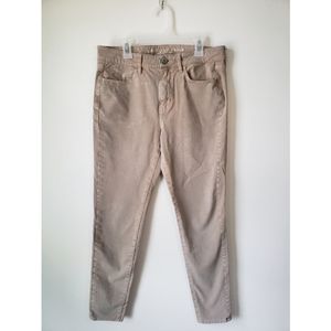 American Eagle Hi Rise Jegging Khaki
